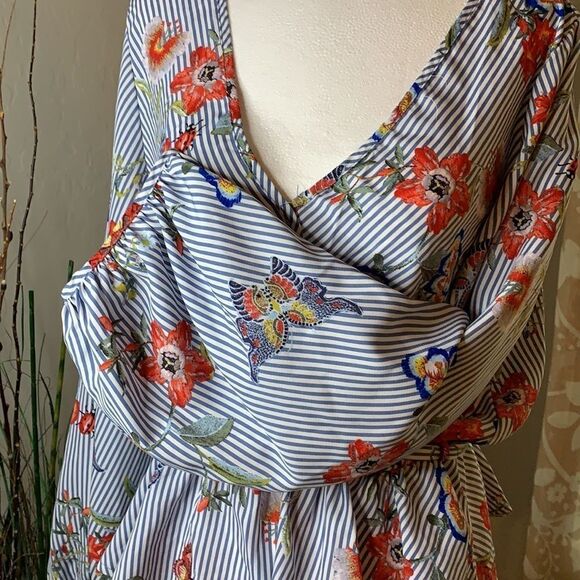 FASHION Nova blue white long sleeve cross top silky blouse ties at waist large - Picture 6 of 12